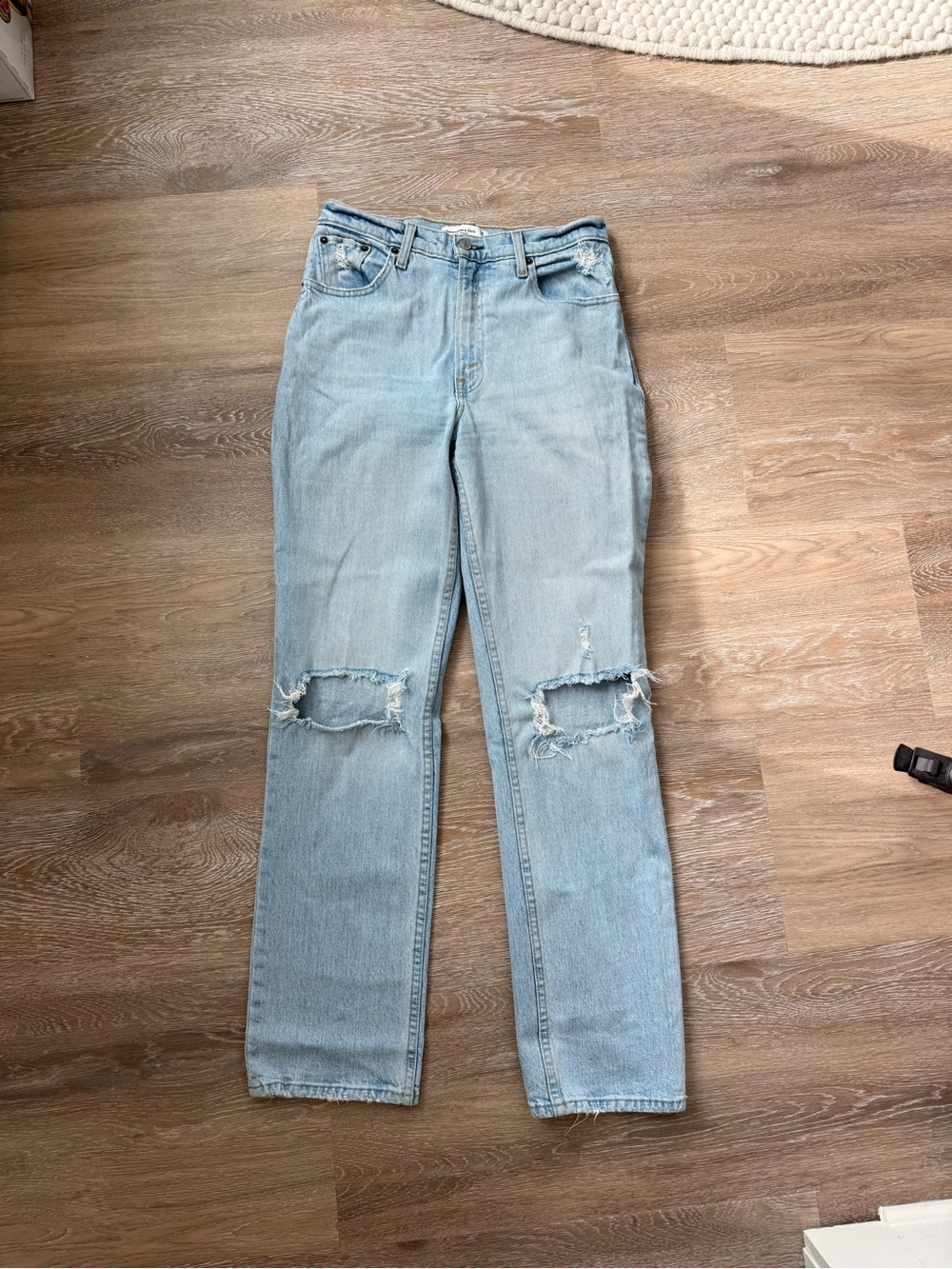 Abercrombie High Rise Straight Jeans